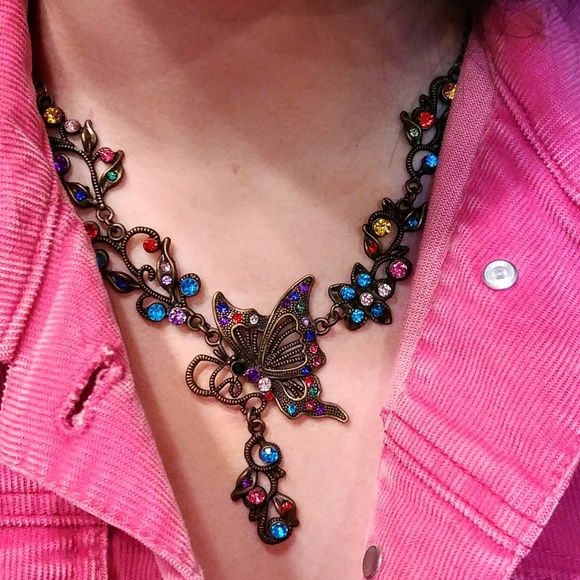Jewelry - Crystal Butterfly Necklace